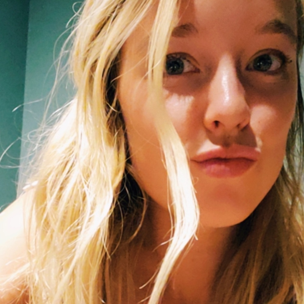 Meet your Posher, Hannah